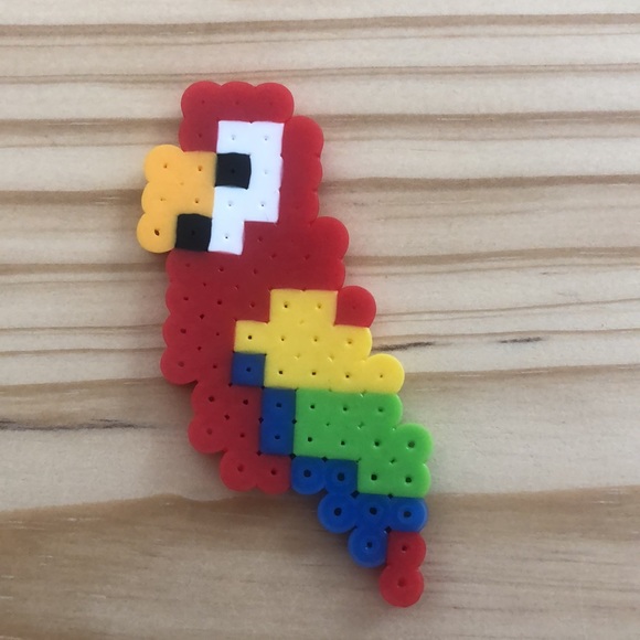 Perler Bead Parrot - Picture 4 of 4
